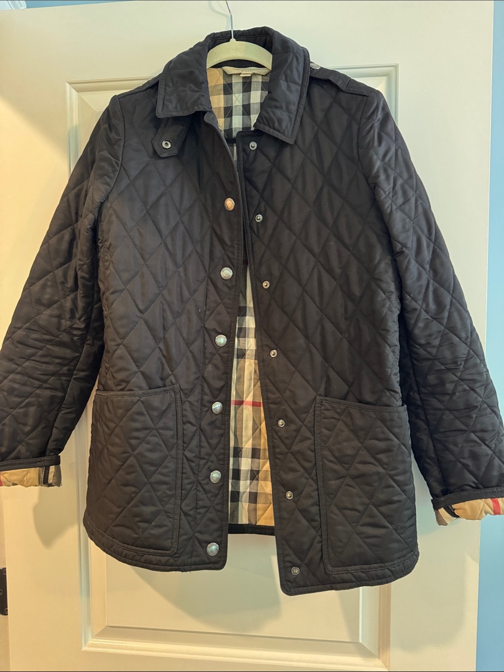 Burberry Quilted Black Women's Jacket with Contrast Plaid Lining